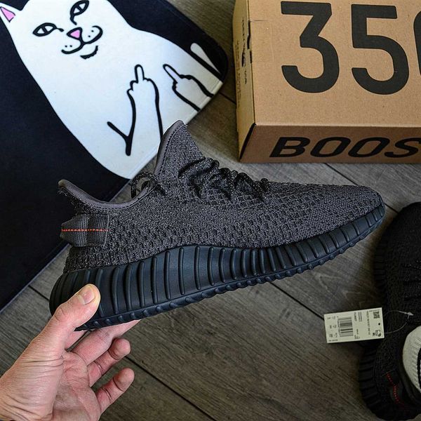 Кросівки Adidas Yeezy Boost 350 V2 Black Static 00561-Чорний-36 фото