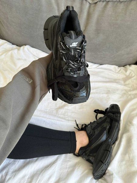 Кросівки Balenciaga 3XL Triple Black 12691-Чорний-36 фото