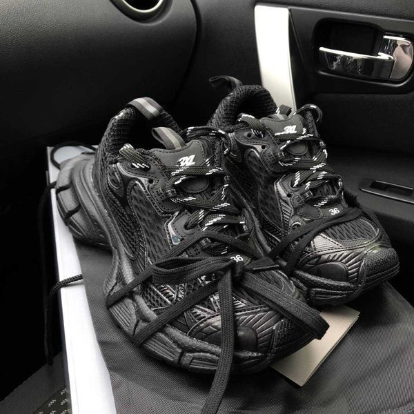 Кросівки Balenciaga 3XL Triple Black 12691-Чорний-37 фото