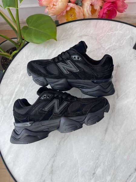 Кросівки New Balance 9060 Triple Black 14842-Чорний-36 фото